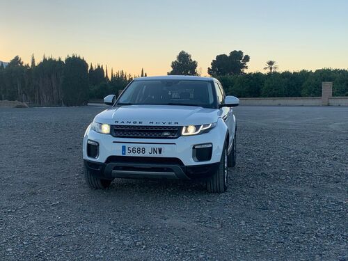 LAND-ROVER Range Rover Evoque 2.0L TD4 4x4 HSE Auto